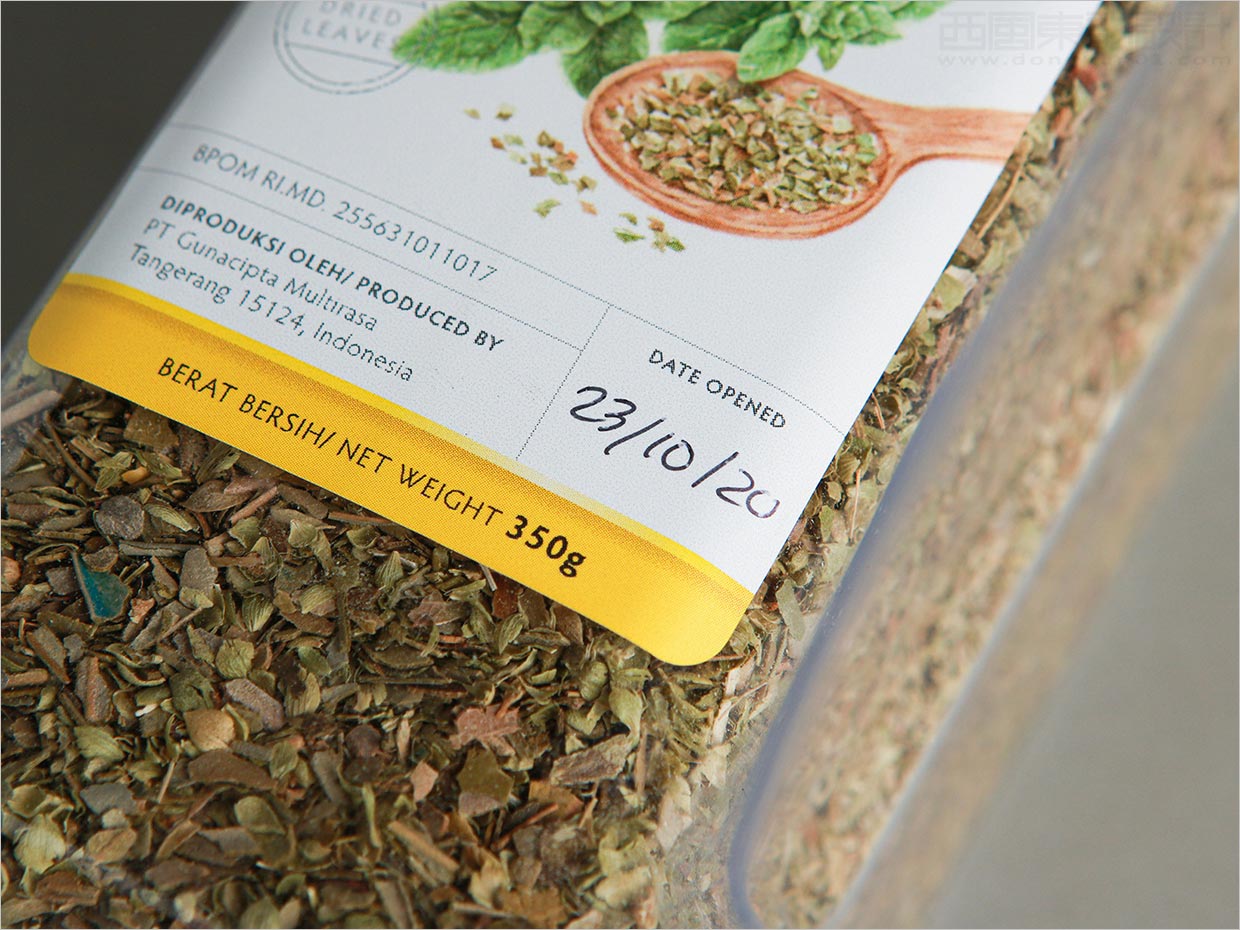 印度尼西亞Koepoe Koepoe調(diào)味料瓶簽包裝設(shè)計之實物照片